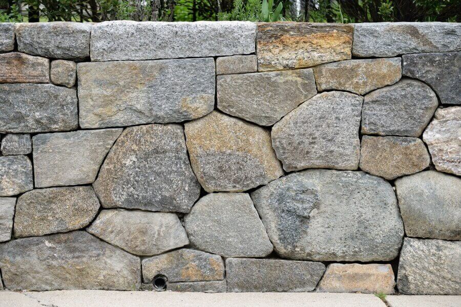 stone retaining wall gta