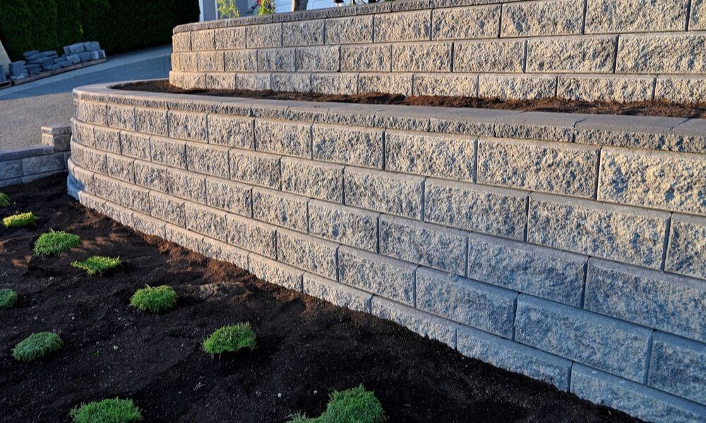 backyard retaining wall GTA